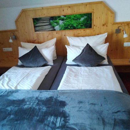 Hotel Wilder Mann 포이흐트방엔 외부 사진