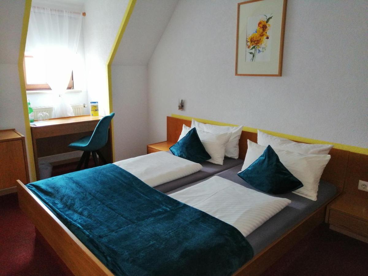 Hotel Wilder Mann 포이흐트방엔 외부 사진