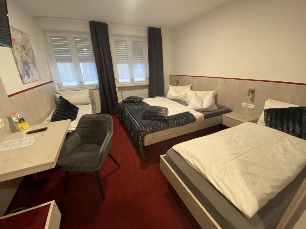 Hotel Wilder Mann 포이흐트방엔 외부 사진