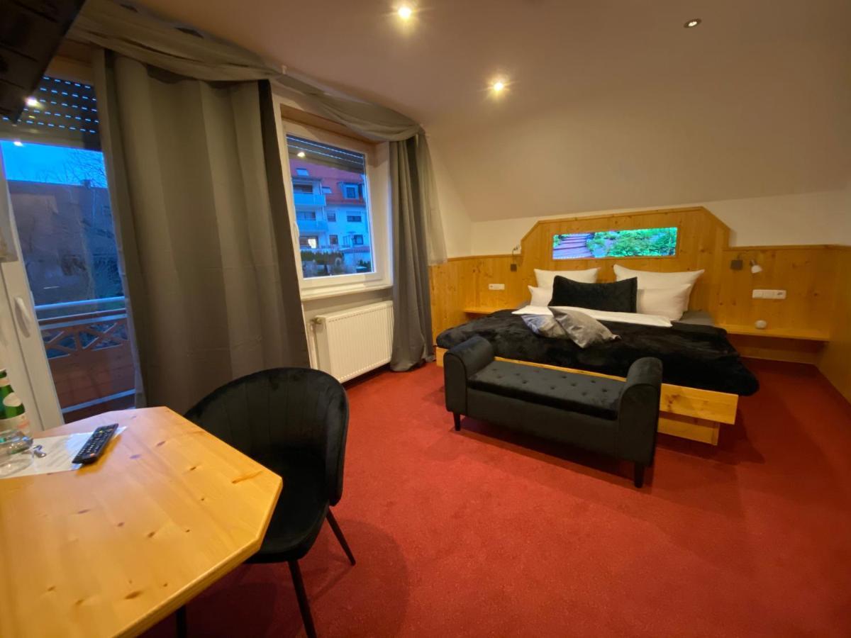 Hotel Wilder Mann 포이흐트방엔 외부 사진
