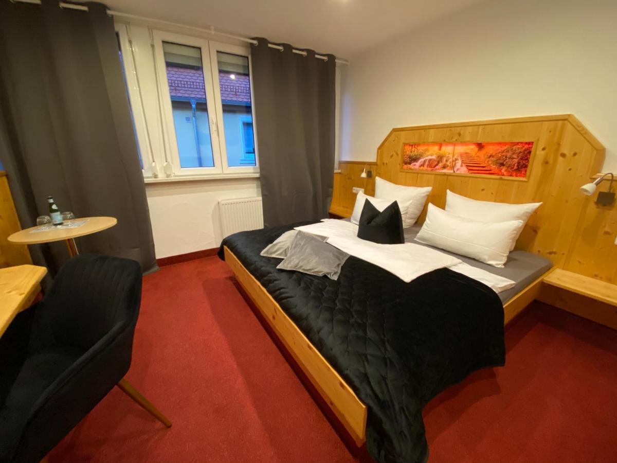 Hotel Wilder Mann 포이흐트방엔 외부 사진