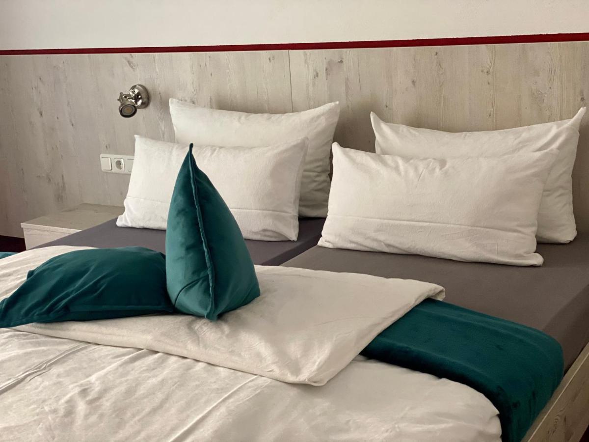 Hotel Wilder Mann 포이흐트방엔 외부 사진