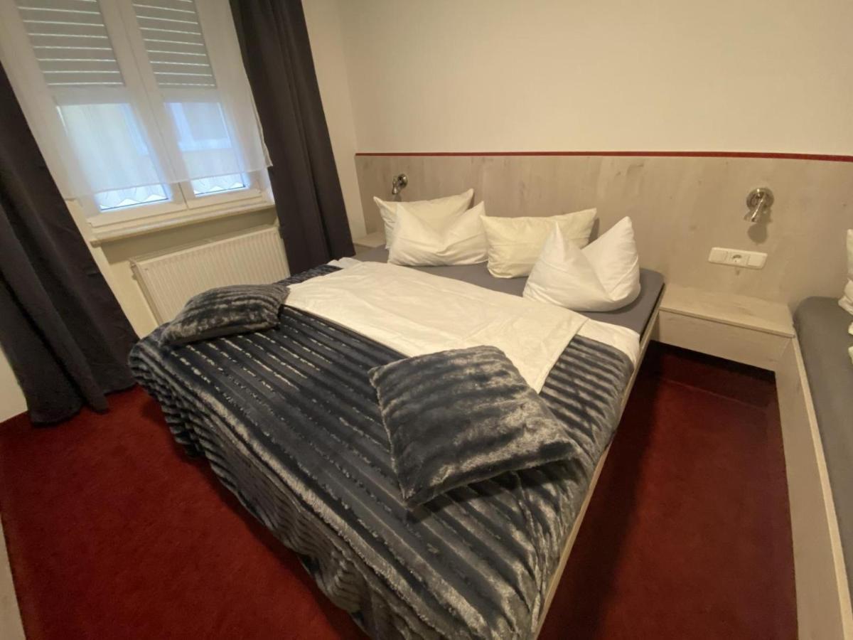 Hotel Wilder Mann 포이흐트방엔 외부 사진